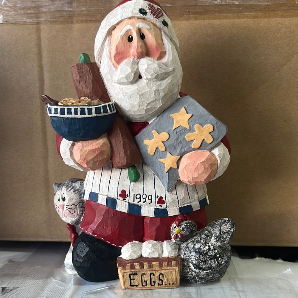 Vintage 1998 gooseberry patch carved Santa